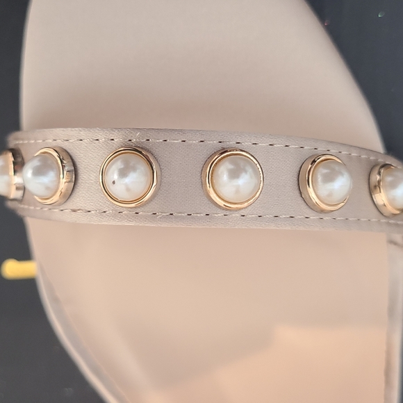 NWB Lulus High Heel Shoes - Picture 4 of 6